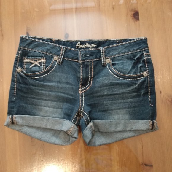 AMETHYST SHORTS SIZE 7 - Picture 3 of 11